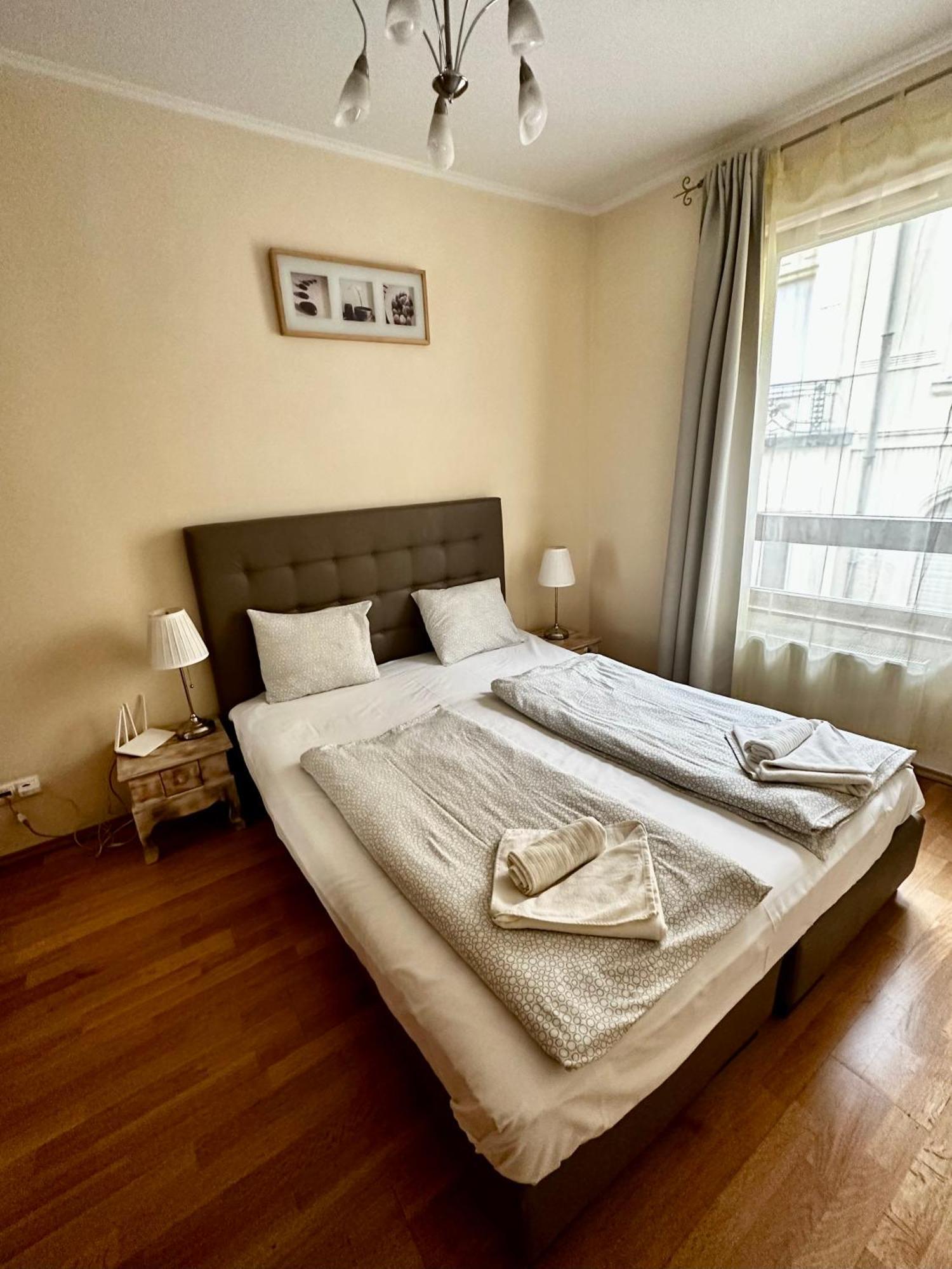 Leda Apartments บูดาเปสต์ ภายนอก รูปภาพ