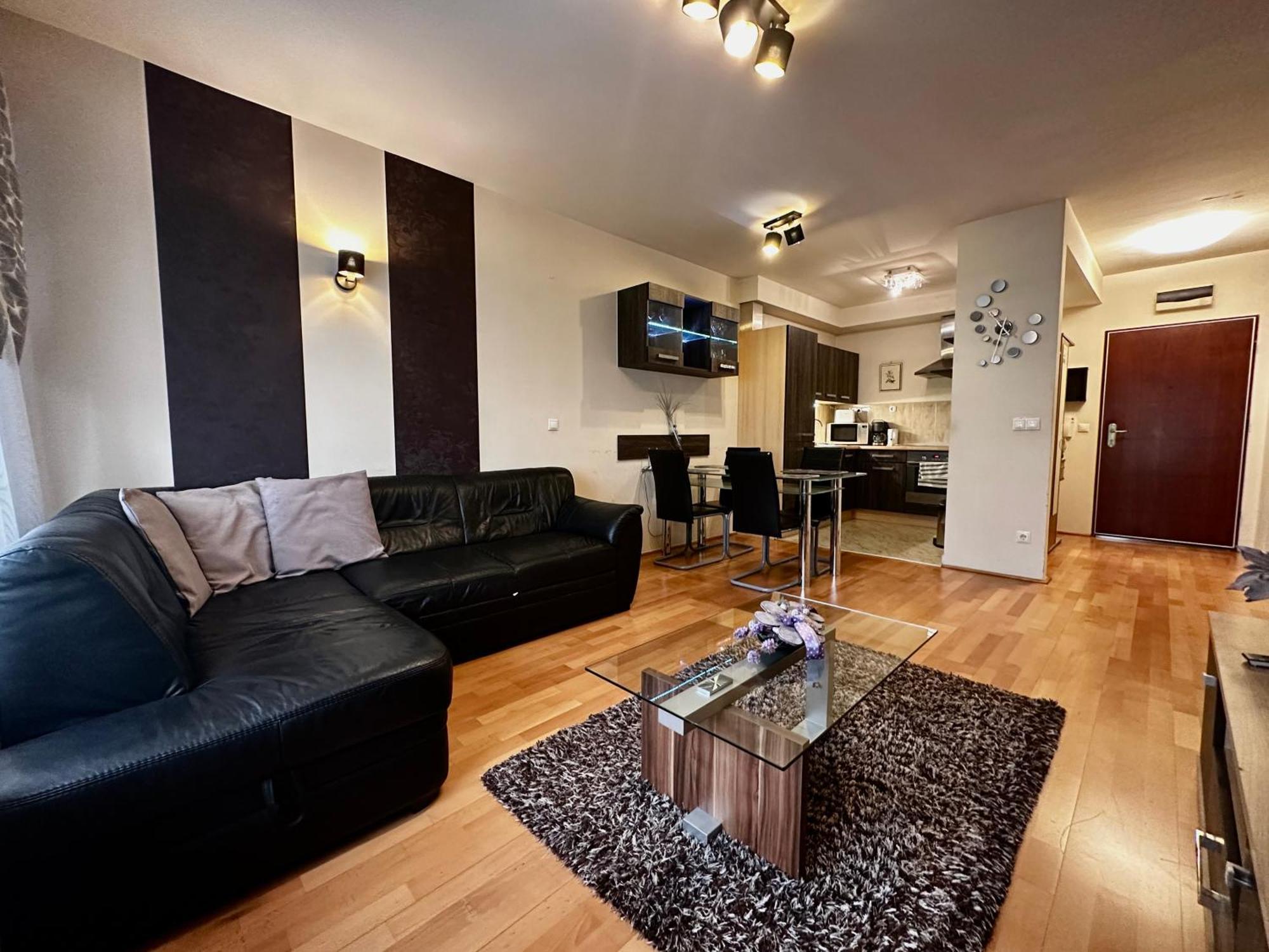 Leda Apartments บูดาเปสต์ ภายนอก รูปภาพ