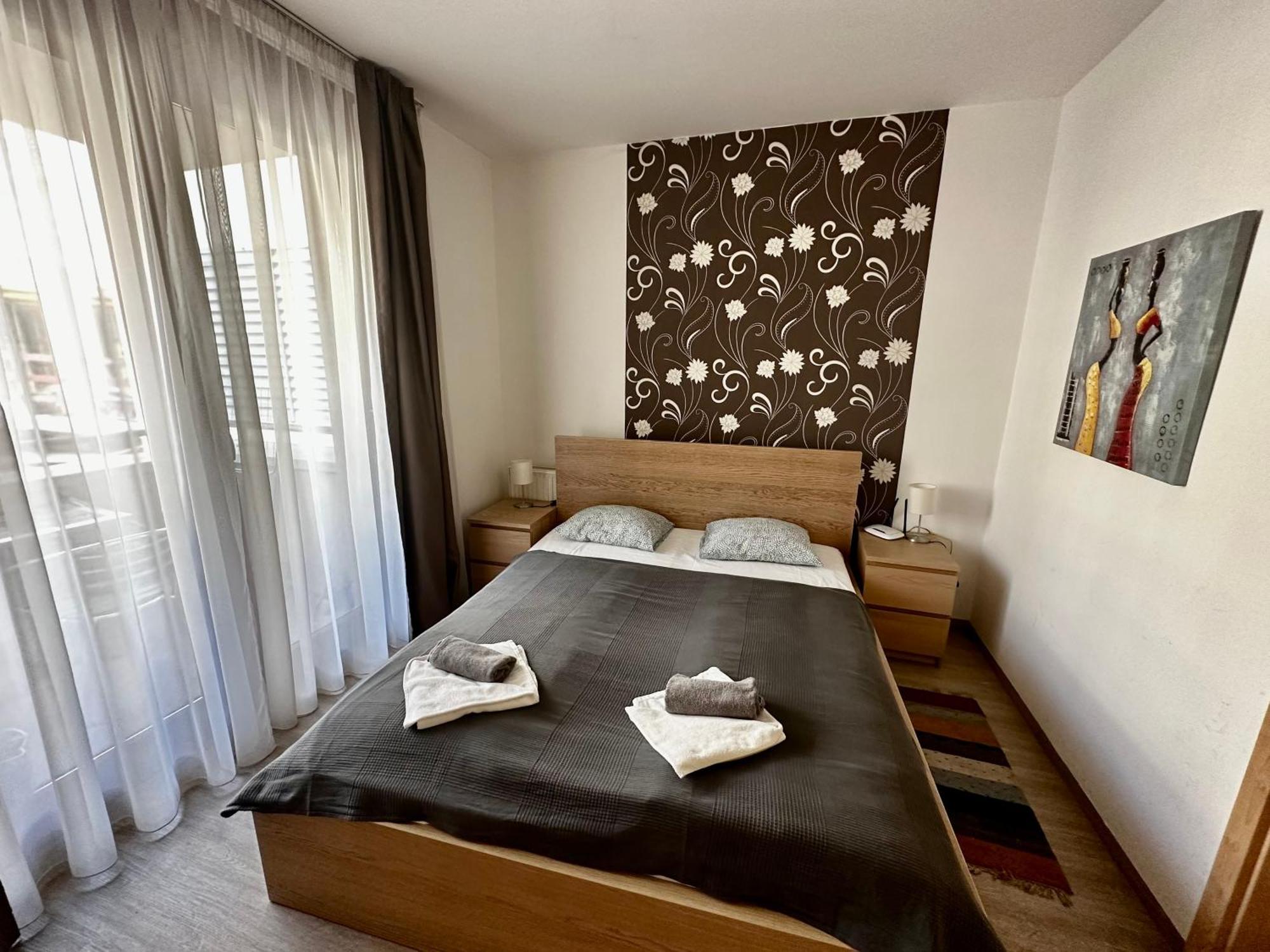 Leda Apartments บูดาเปสต์ ภายนอก รูปภาพ