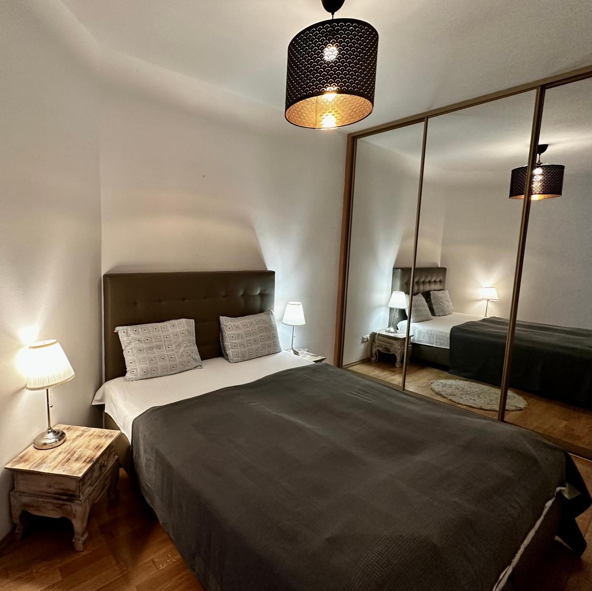 Leda Apartments บูดาเปสต์ ภายนอก รูปภาพ